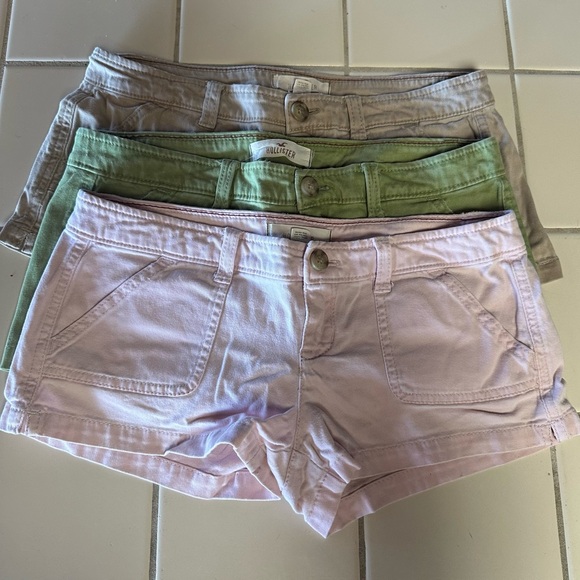 Hollister Pants - VINTAGE Hollister Women's Shorts - Light Pink, Olive Green, Khaki